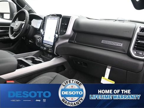 New 2026 RAM 1500 4x4 Crew Cab image 10