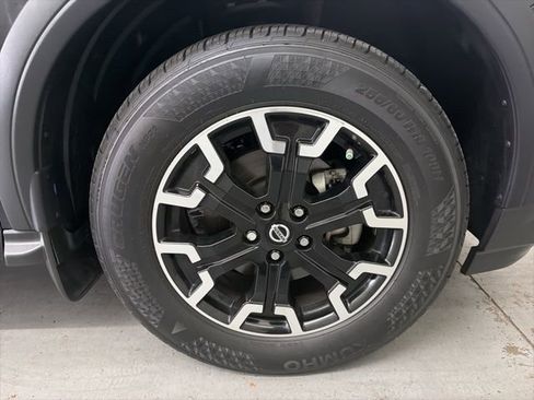 Used 2020 Nissan Pathfinder SV w/ Rock Creek Edition FWD image 11