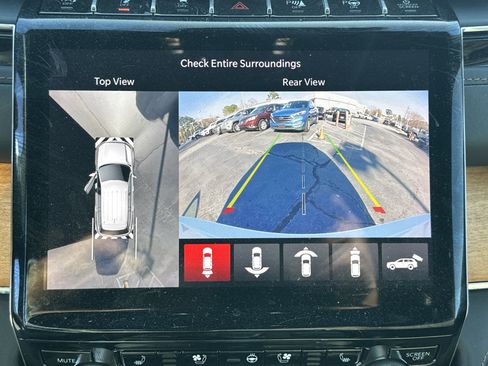 Used 2023 Jeep Grand Cherokee Summit image 31