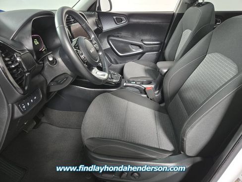 Used 2023 Kia Soul EX FWD image 15
