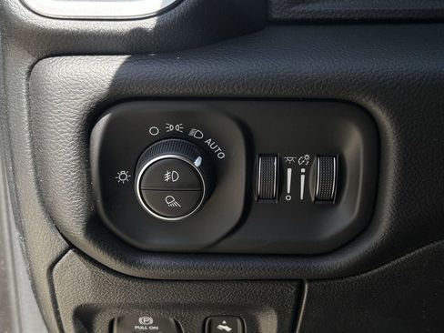 New 2026 RAM 1500 Lone Star AWD/4WD image 22
