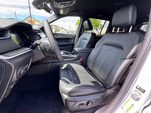 New 2026 Jeep Grand Cherokee Limited AWD/4WD image 13