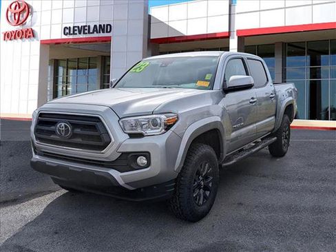 Used 2023 Toyota Tacoma SR5 AWD/4WD image 4