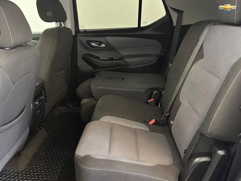 Used 2020 Chevrolet Traverse LT image 14