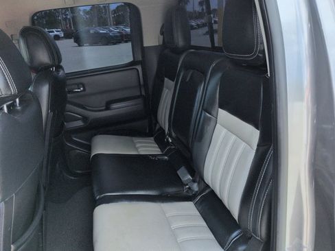 Used 2022 Nissan Frontier SV RWD image 14