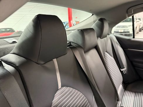 Used 2019 Toyota Camry SE w/ Carpet Mat Package image 57