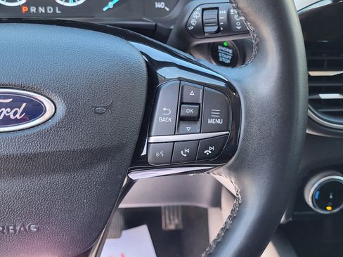 Certified 2022 Ford Escape SEL image 28