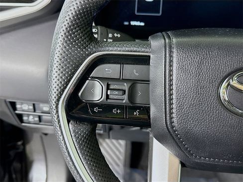 Certified 2024 Toyota Sequoia Platinum image 21