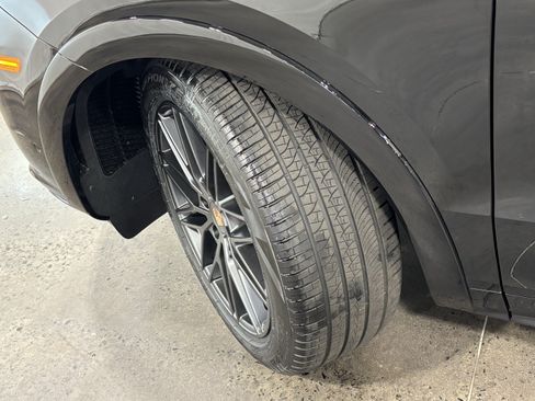 New 2026 Porsche Cayenne GTS AWD/4WD image 33
