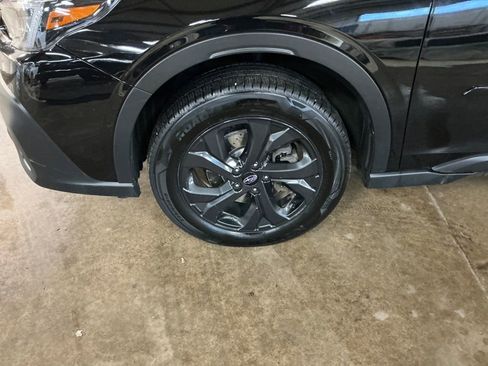Certified 2022 Subaru Outback Onyx Edition XT image 12