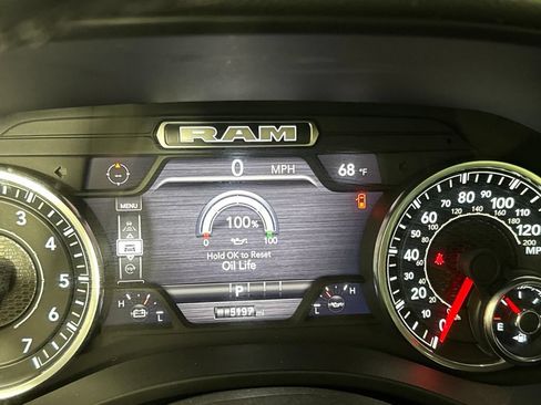 Used 2025 RAM 1500 Big Horn AWD/4WD image 21