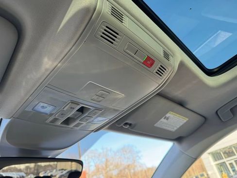 Certified 2025 Volkswagen Taos SEL w/ Black Wheel Plus Package image 31