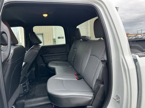 Used 2024 RAM 3500 Tradesman w/ Chrome Appearance Group image 17