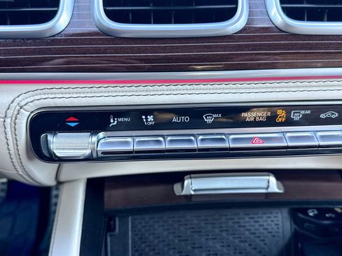 Used 2023 Mercedes-Benz GLS 63 AMG 4MATIC image 34