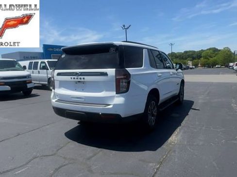 Used 2024 Chevrolet Tahoe Z71 w/ Luxury Package AWD/4WD image 8