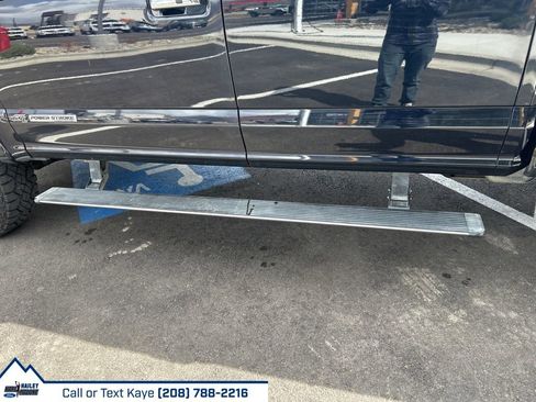 Used 2022 Ford F350 Platinum w/ Tremor Off-Road Package image 18