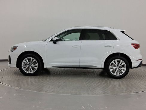 Used 2025 Audi Q3 2.0T Premium w/ Convenience Package AWD/4WD image 19