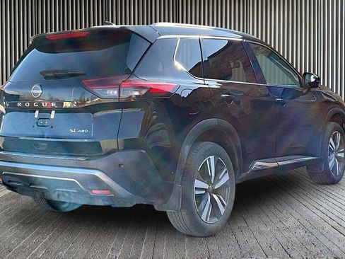 Used 2023 Nissan Rogue SL w/ SL Premium Package image 12