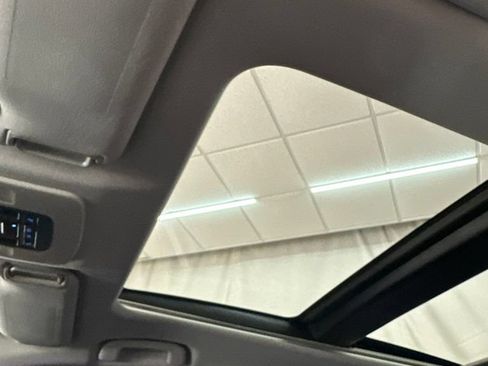 Used 2019 Toyota Camry XSE FWD image 23