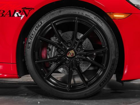 Used 2018 Porsche 911 Carrera image 24