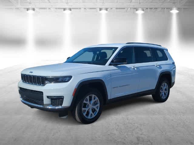 Used 2023 Jeep Grand Cherokee L Limited AWD/4WD image 4