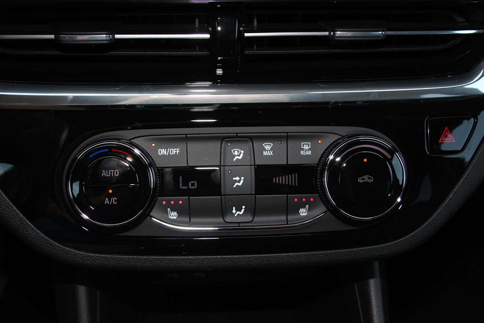 New 2026 Buick Envista Sport Touring w/ Convenience I Package FWD image 38