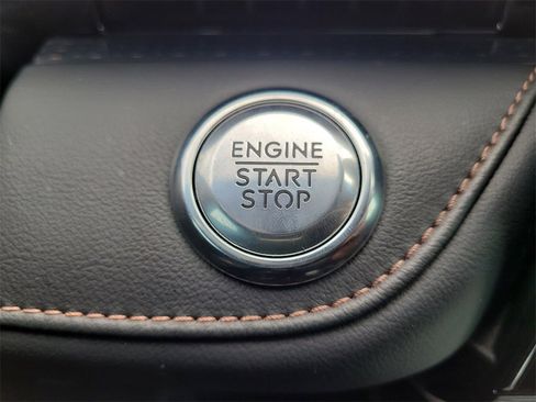 Certified 2024 Lincoln Nautilus Premier w/ Equipment Group 102A image 27