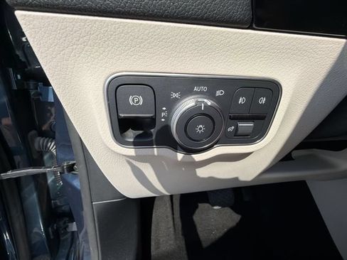 Used 2022 Mercedes-Benz GLA 250 4MATIC image 26