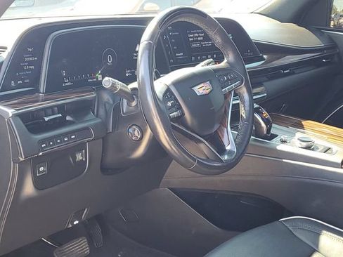 Used 2024 Cadillac Escalade Premium Luxury w/ LPO, Floor Liner Package AWD/4WD image 10