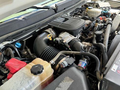 Used 2011 Chevrolet Silverado 3500 W/T w/ Snow Plow Prep Package AWD/4WD image 32