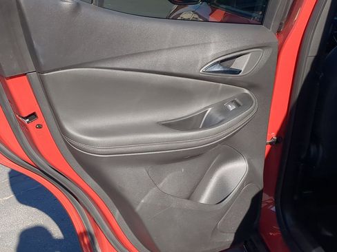 Used 2024 Buick Encore GX Sport Touring image 29