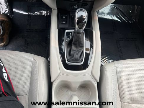 Used 2022 Nissan Rogue Sport SL AWD/4WD image 10