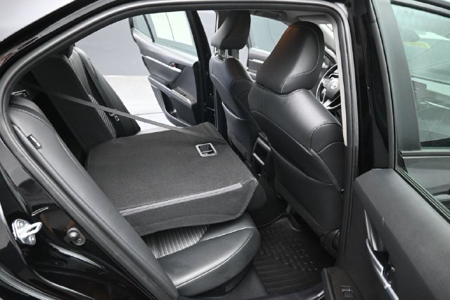 Used 2024 Toyota Camry SE w/ Convenience Package FWD image 27