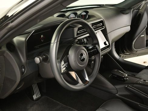 Used 2024 Nissan Z Performance w/ Floor Mat Package image 24