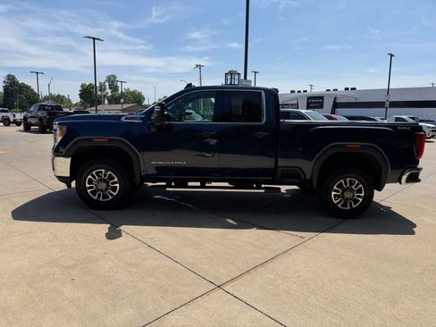 Used 2022 GMC Sierra 2500 SLE w/ SLE Convenience Package AWD/4WD image 8