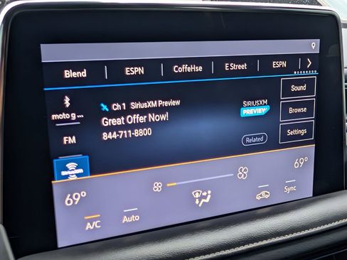 Used 2021 GMC Yukon SLT w/ SLT Luxury Plus Package image 23