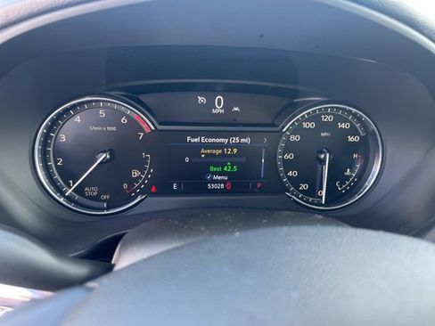 Certified 2022 Cadillac XT4 Luxury w/ Cold Weather Package image 28