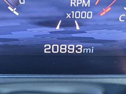 Certified 2025 Chevrolet Traverse LT image 30