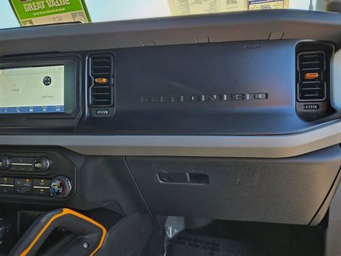 Used 2021 Ford Bronco Badlands image 46