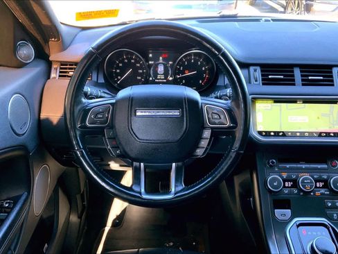 Used 2018 Land Rover Range Rover Evoque SE Premium AWD/4WD image 5