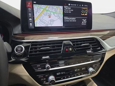 Certified 2022 BMW 540i xDrive w/ M Sport Package image 17