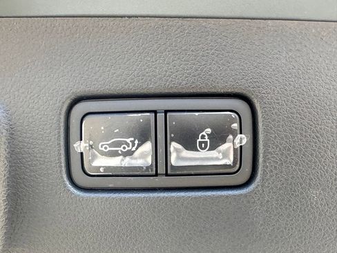 Used 2024 Genesis GV60 RWD image 16