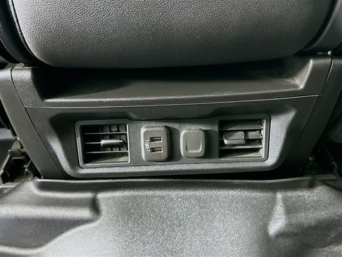 Used 2022 GMC Sierra 1500 SLT w/ X31 Off-Road Package image 25