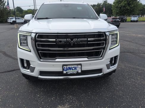 Used 2022 GMC Yukon SLT w/ SLT Premium Package AWD/4WD image 9