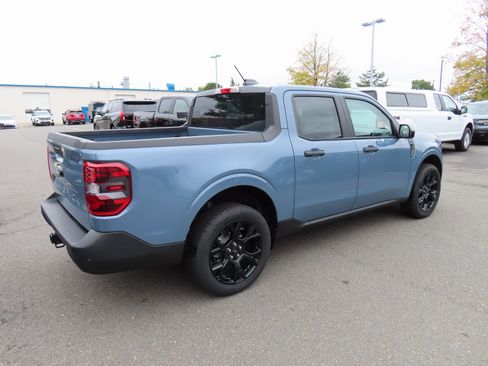 New 2025 Ford Maverick XLT w/ XLT Luxury Package image 4