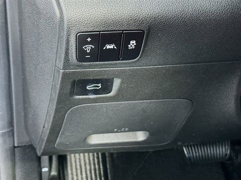 Used 2023 Kia K5 GT-Line AWD/4WD image 10