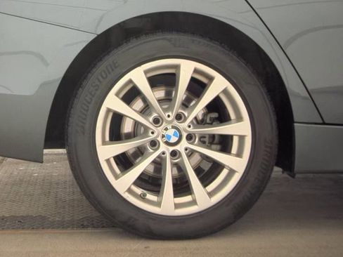 Used 2017 BMW 320i xDrive Sedan image 10