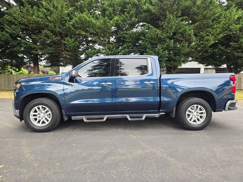 Used 2019 Chevrolet Silverado 1500 LTZ w/ LTZ Plus Package AWD/4WD image 3