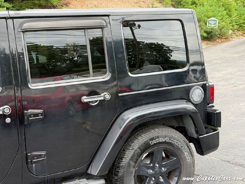 Used 2007 Jeep Wrangler Unlimited X w/ Dual Top Group RWD image 29