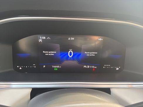 Used 2025 Volkswagen Taos SE image 16